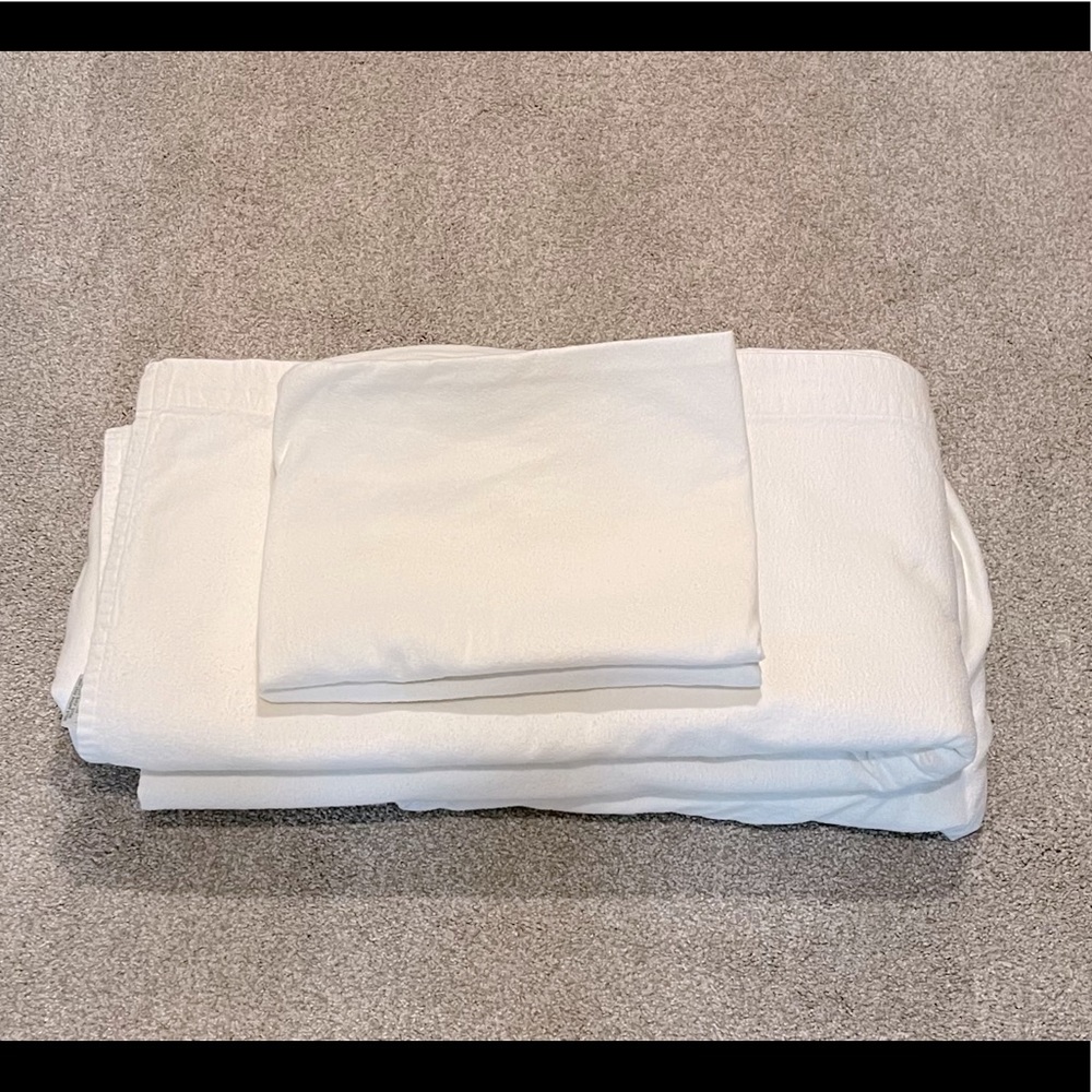 Garnet Hill Queen Size Flannel Sheets